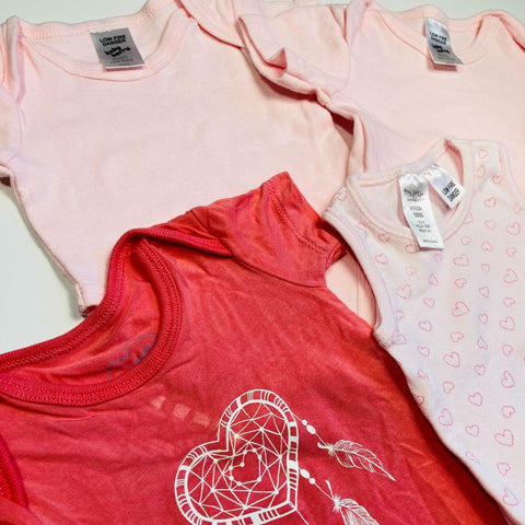 Bundle T-shirt Bodysuits x3 + 2 x Onesies