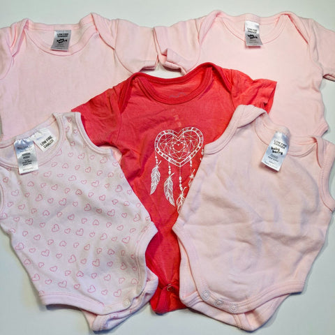 Bundle T-shirt Bodysuits x3 + 2 x Onesies